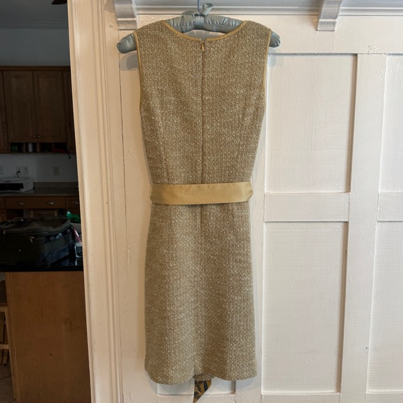 St. John Collection Size 4 Gold Knit Tweed Dress Knee Length USA - Picture 5 of 12